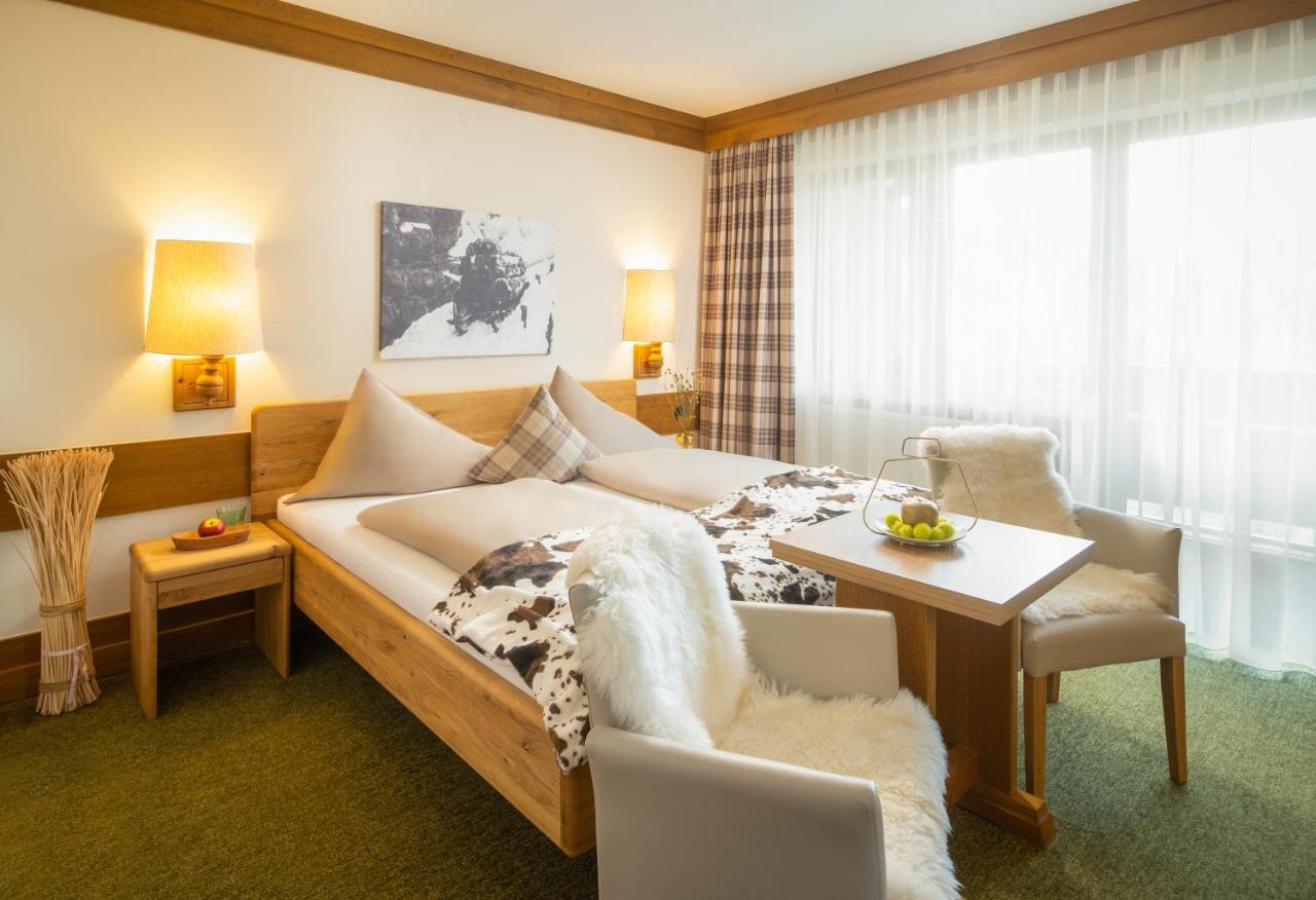 Hotel-Pension Schattberg ซาลบาคฮินเทอร์เกลมม์ ภายนอก รูปภาพ