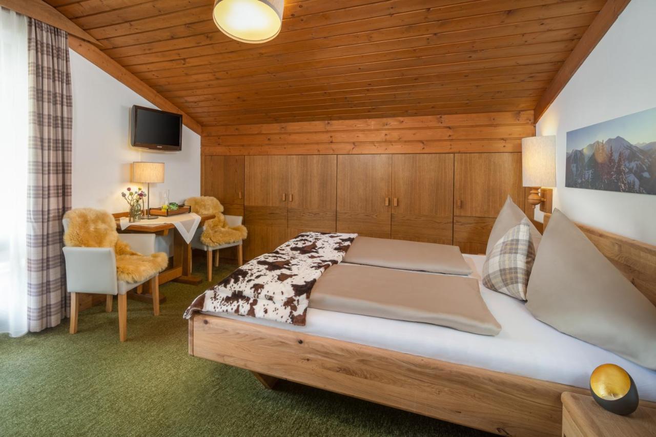 Hotel-Pension Schattberg ซาลบาคฮินเทอร์เกลมม์ ภายนอก รูปภาพ