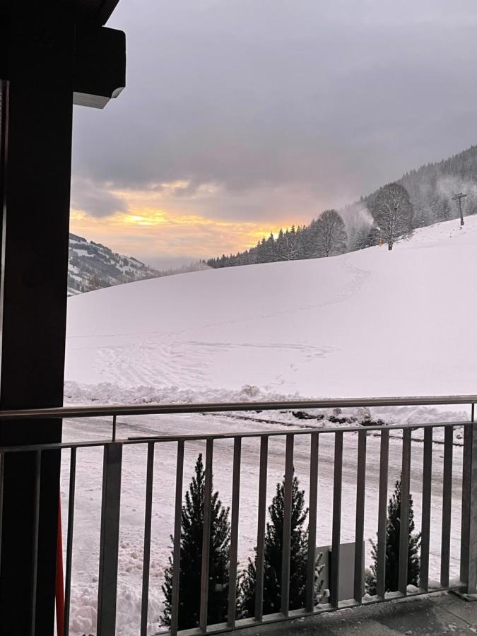Hotel-Pension Schattberg ซาลบาคฮินเทอร์เกลมม์ ภายนอก รูปภาพ